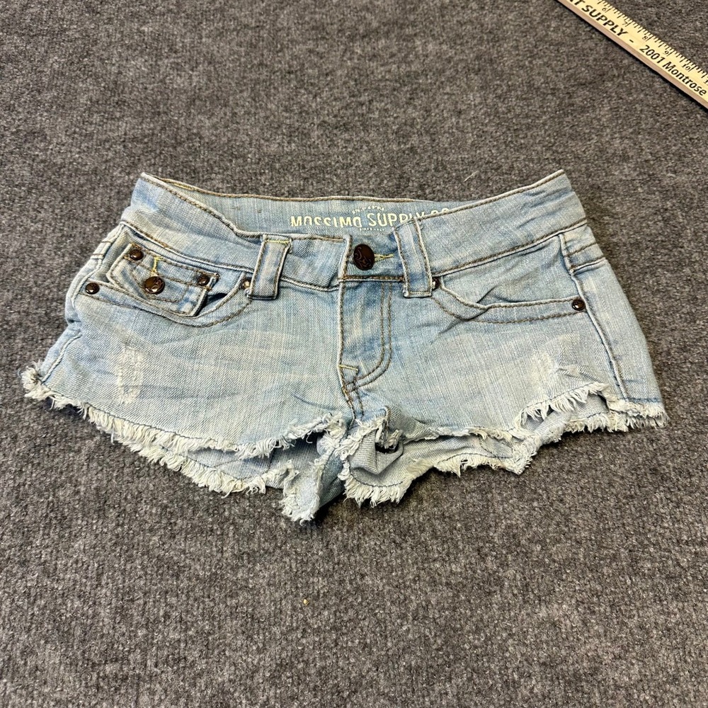 Mossimo Supply Co Shorts Womens Size 1 Light Wash Denim Cut Off Low Rise Frayed
